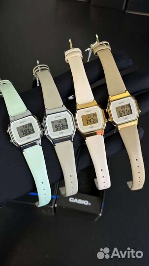 Серебренные часы