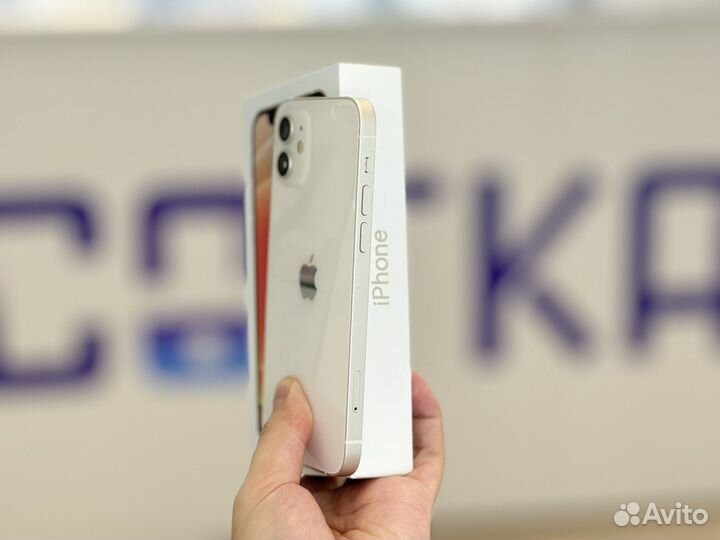iPhone 12, 64 ГБ