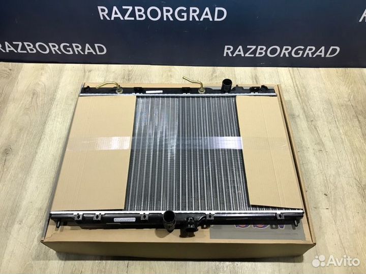 Радиатор охлаждения Mitsubishi Outlander 1 АКПП