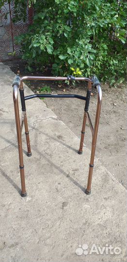 Ходунки для взрослых