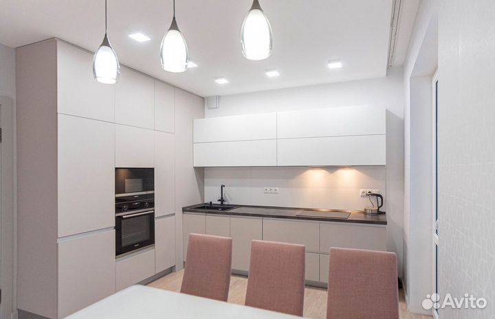 Кухня в потолок на заказ