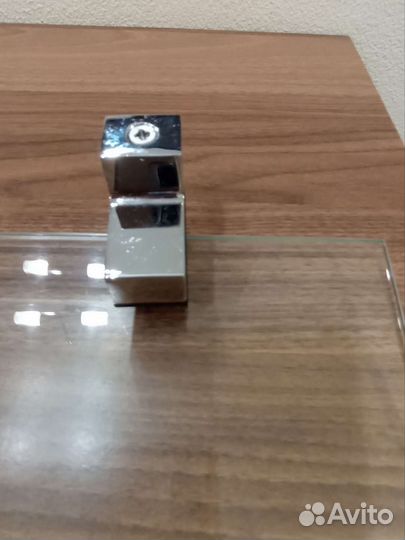 Полочка стеклянная