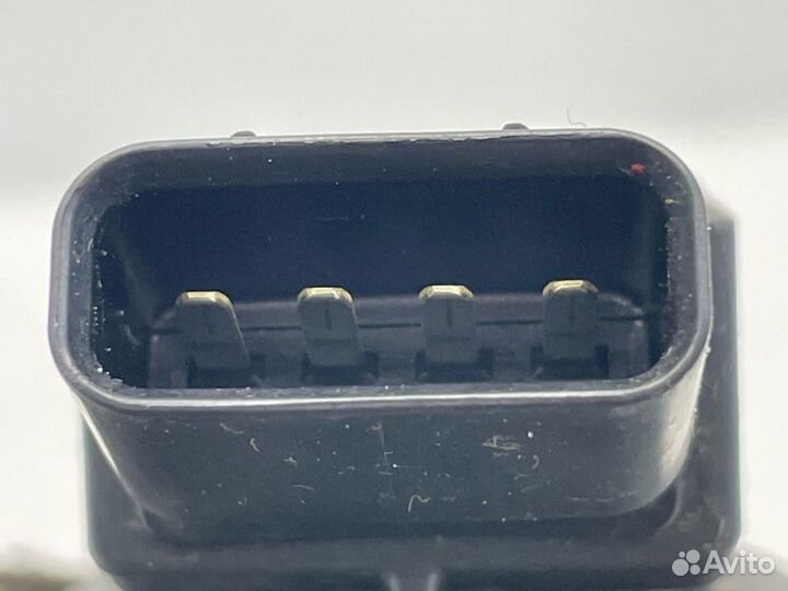 Катушка зажигания Toyota Voxy AZR60G 2.0 1azfse