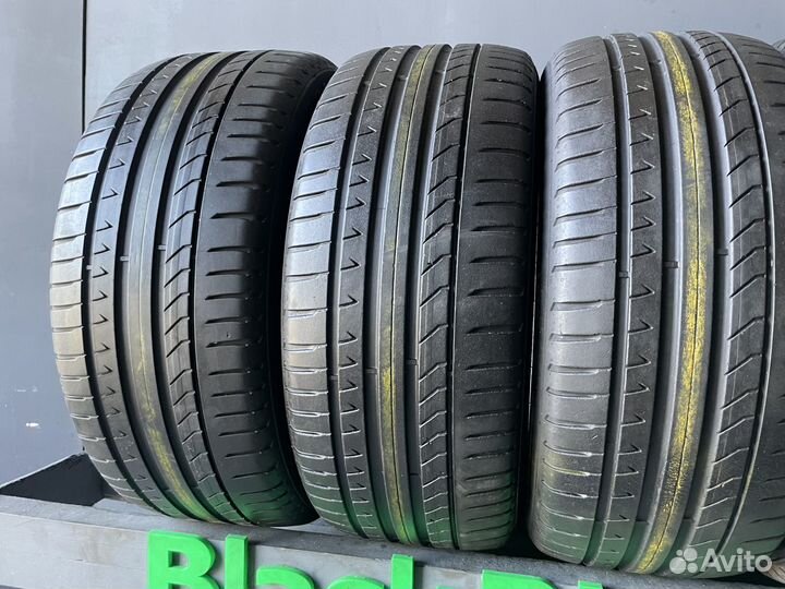 Pirelli Dragon Sport 245/45 R17