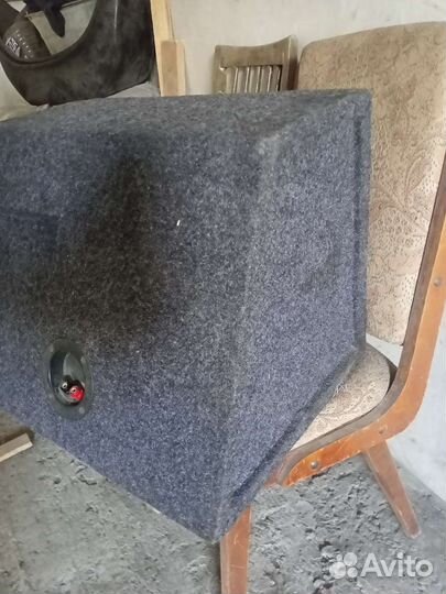 Сабвуфер jbl 1000 с коробом