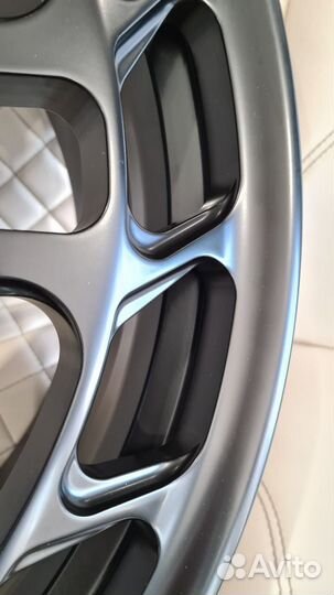 Кованые диски R21 для Audi A8 в наличии