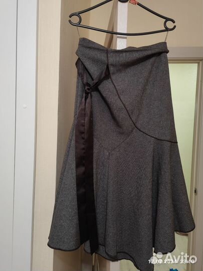 Женская одежда,юбки миди