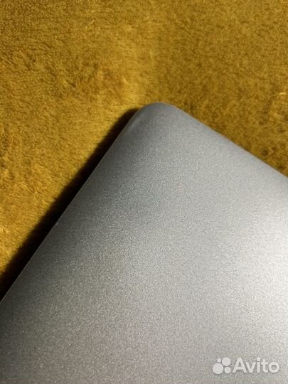 Apple MacBook Air A1369