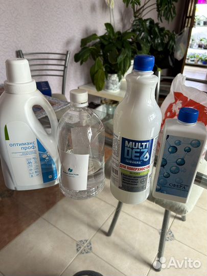 Продам гели и растворы для мастера маникюра