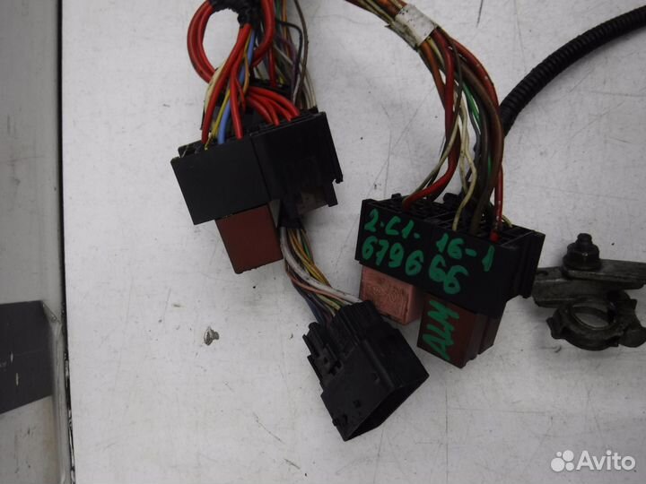 Проводка моторного отсека на Nissan Almera