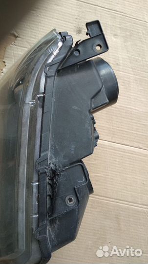 Suzuki grand vitara фара правая