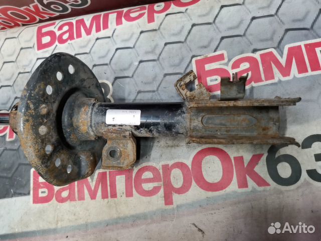 Амортизатор передний правый Nissan X-Trail