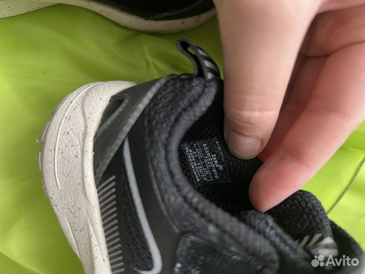 Детские кроссовки zara 21р