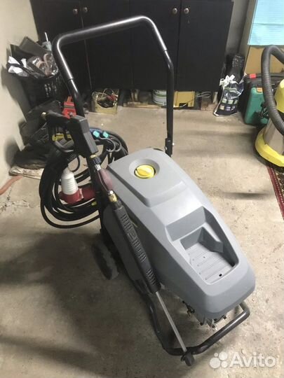 Мойка высокого давления Karcher HD 9/20-4 Classic