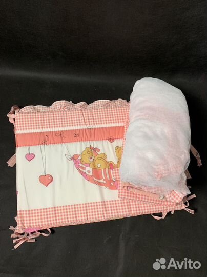 Бортики в кроватку, одеяло, подушка, балдахин