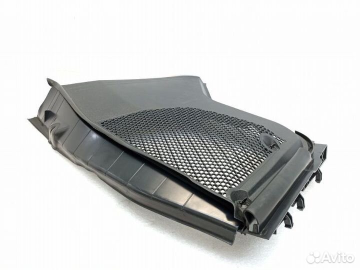 Жабо правое Mercedes-Benz E-Class S213 3.0D OM642