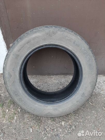 Kumho I'Zen RV Asymmetric 235/65 R17 108H