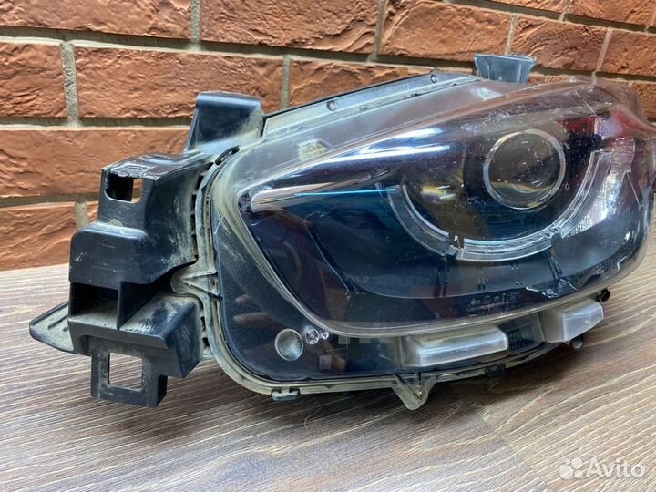Фара левая Mazda CX 5 2015-2017 LED Адаптивная