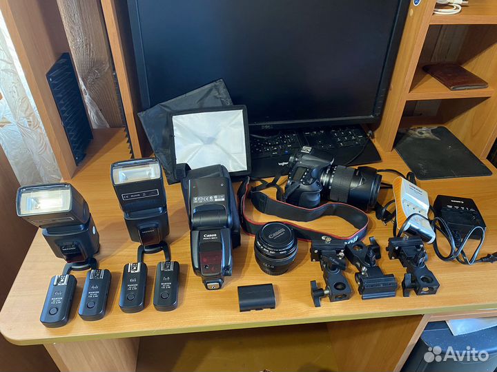 Фотоаппарат canon 60d, объектив, вспышки
