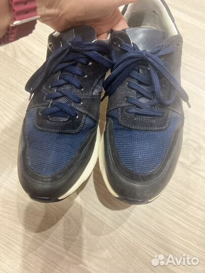 Кроссовки мужские 42 размер