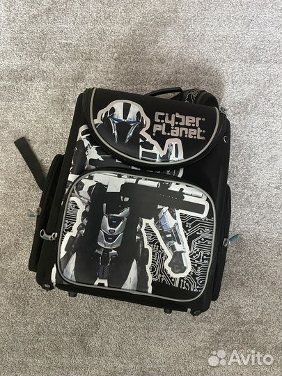 Рюкзак школьный