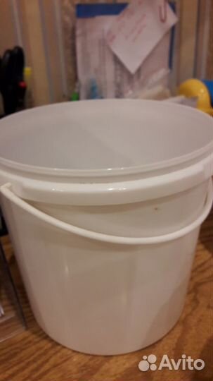 Емкости (горшки) для цветов