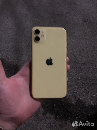 iPhone 11, 64 ГБ
