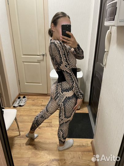 Комбинезон женский