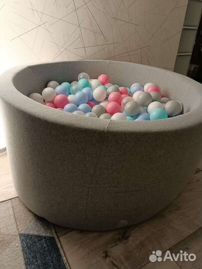 Сухой Бассейн с шариками бу