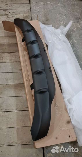 Накладка на задний бампер (диффузор) kia rio 3