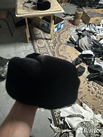 Меховая мужская шапка