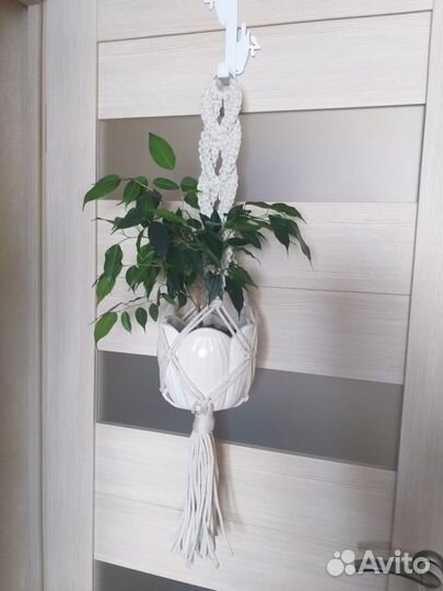 Кашпо для цветов подвесное