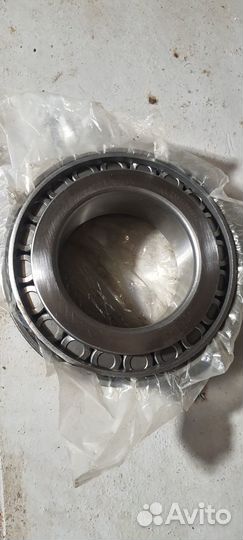 Ступичный подшипник 7521(32221)