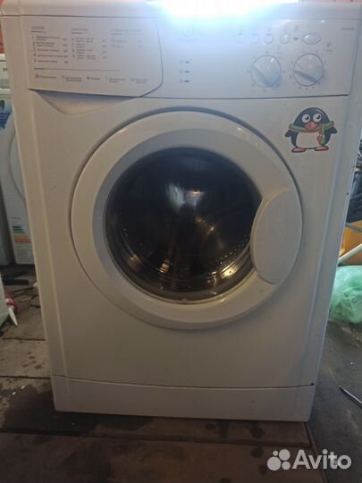 Узкая стиральная машина indesit