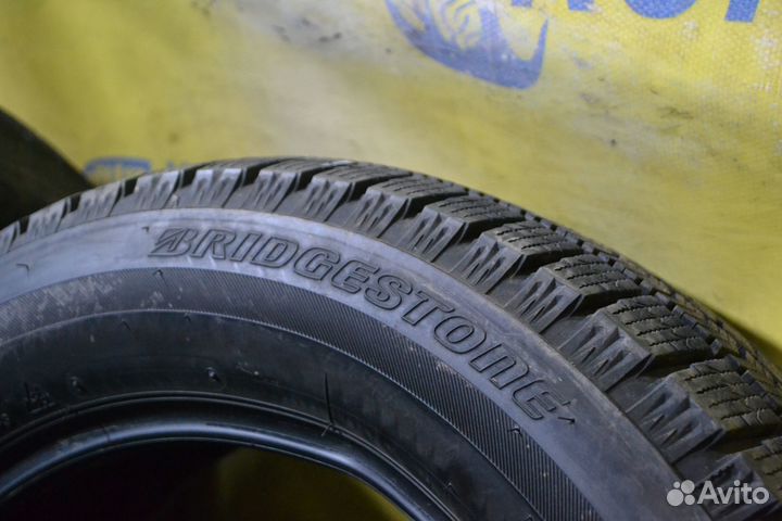 Bridgestone Blizzak VRX2 205/60 R16