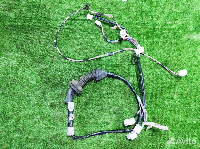 Проводка двери передней правой Toyota Yaris P90 2