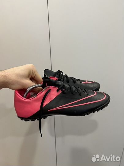 Футбольные шиповки Nike Mercurial