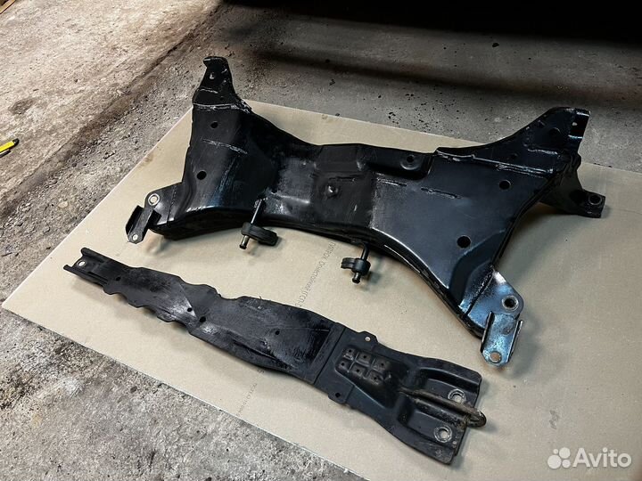 Подрамник Lancer 9