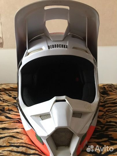 Кроссовый шлем fox v1