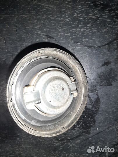 Крышка бензобака Мерседес 210