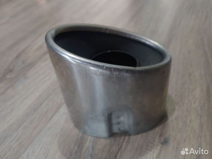 Оригинальная насадка на выхлопную трубу