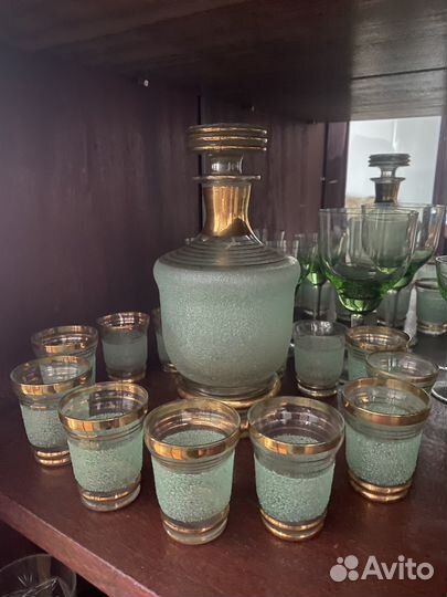 Набор графин и 13 рюмок