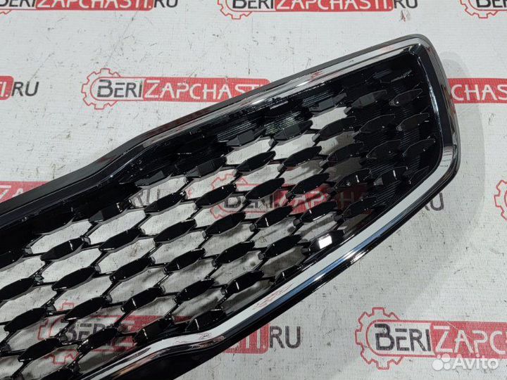 Решетка радиатора передняя Kia Cerato YD
