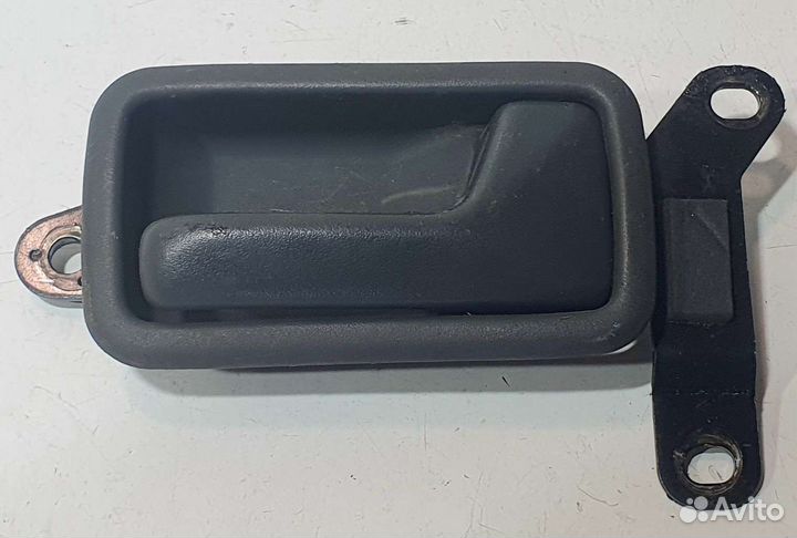 Ручка двери правой внутренняя Hyundai Galloper