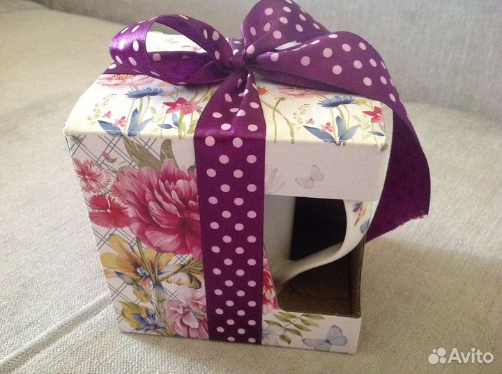 Кружка чайная в подарочной коробке nov