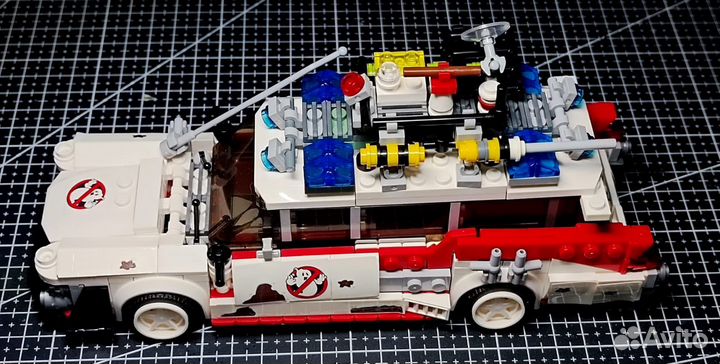 Машина лего Ecto-1