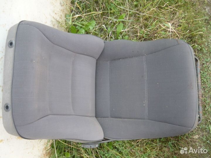 Сиденье ваз 2108 09 099 переднее. левое