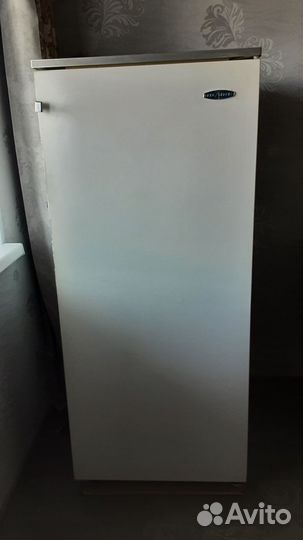 Холодильник бу полюс