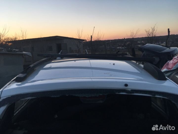 Reno sandero Крыша со стойками