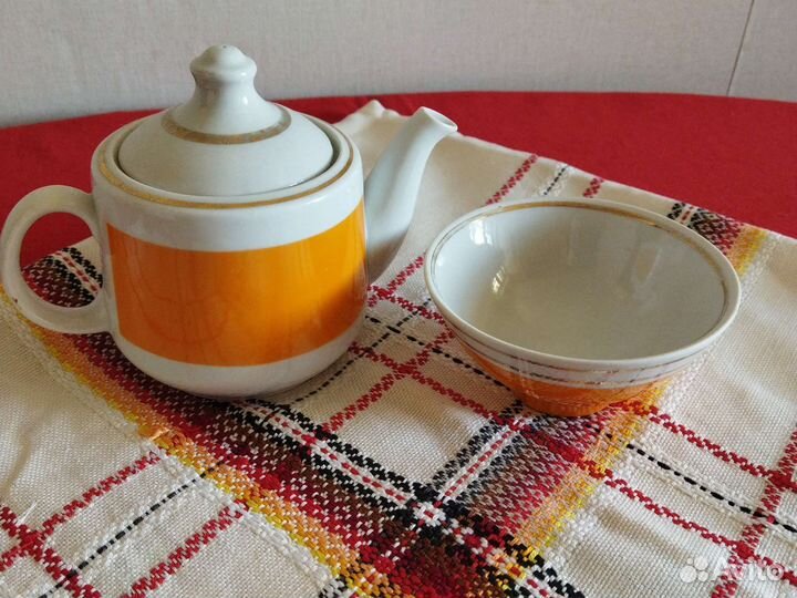 Заварочный чайник и пиала
